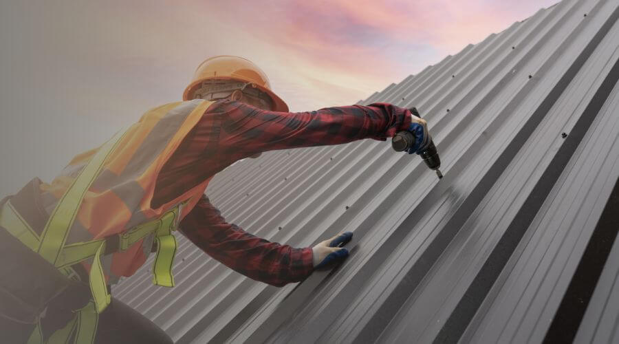 Professional residential roofers in Coal Valley, IL